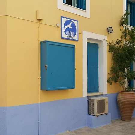 Albatros Hotel Symi Exterior foto