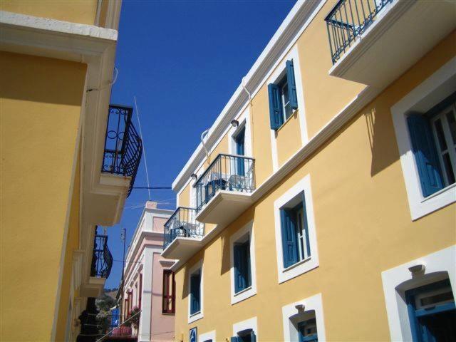 Albatros Hotel Symi Exterior foto