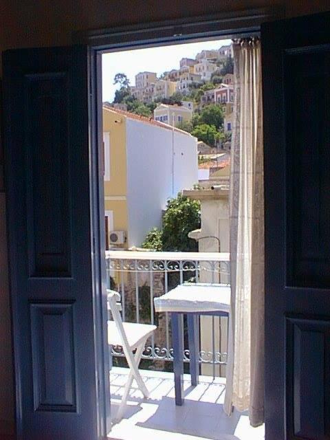 Albatros Hotel Symi Exterior foto