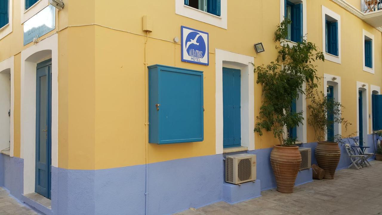 Albatros Hotel Symi Exterior foto